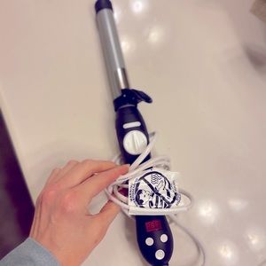 Beachwaver Curling Iron S1